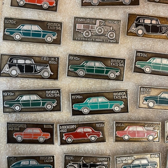 Set Of 44 VTG Soviet car badges Pins  USSR Zhiguli, Moskvich Zaporozhets Volga - Picture 5 of 8